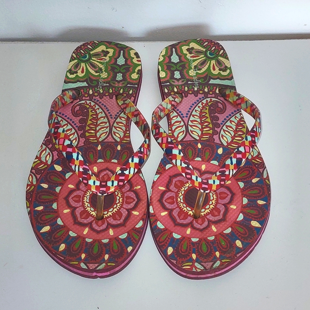 Vera Bradley Size 7.5 Women's Sandals